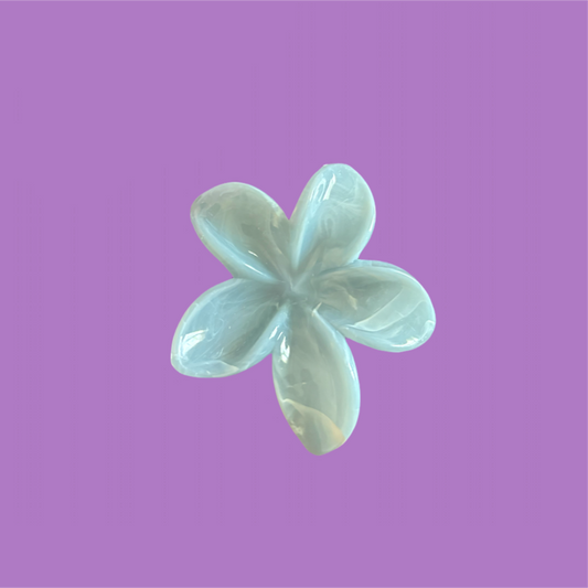 Blue flower claw clip